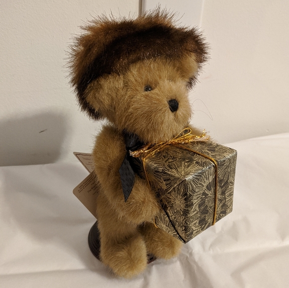 Boyd's Bear Born to Shop Bear with Stand - Picture 6 of 7
